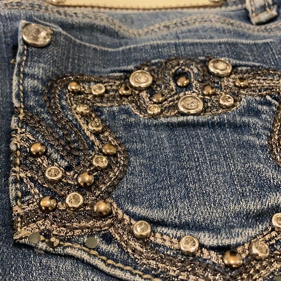 Grace in LA Sz 9/27” Gold, Silver, Crystal studded - Picture 9 of 15